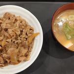 牛めしアタマ大盛り　豚汁(松屋 水道橋店)