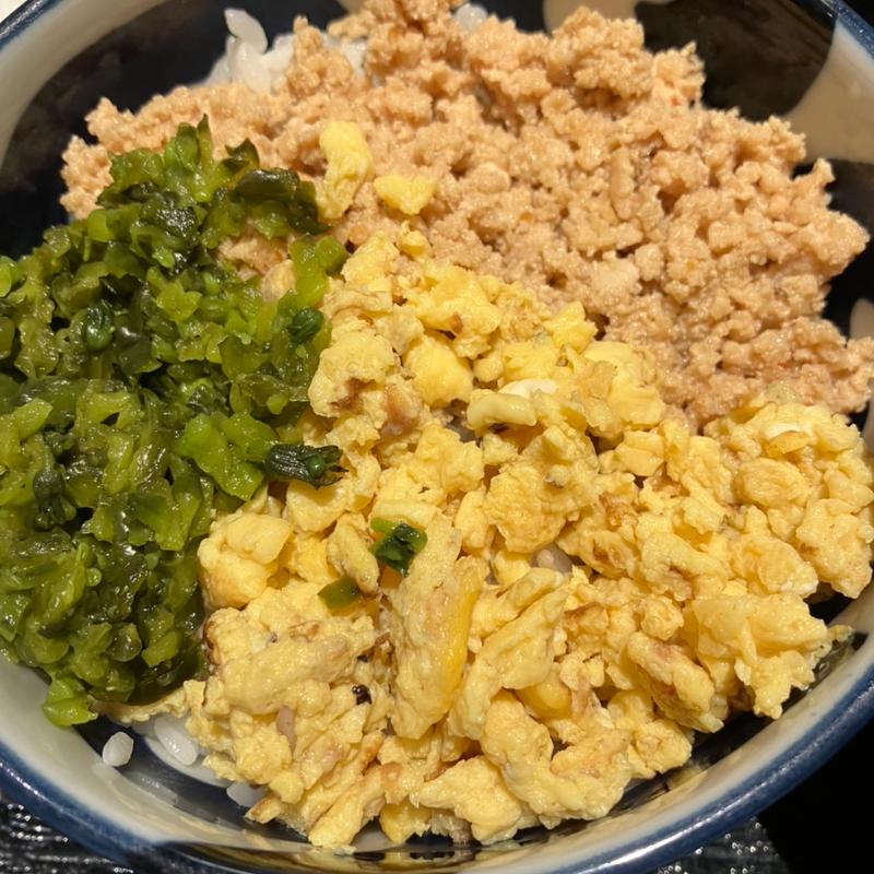 三色丼(蕎麦切り くろ)