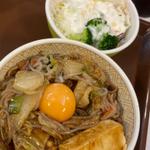月見すきやき牛丼