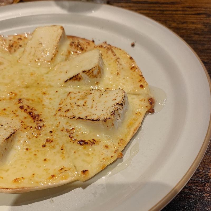 蜂蜜のピザ(BLACK CAT CAFE（ブラックキャットカフェ）)