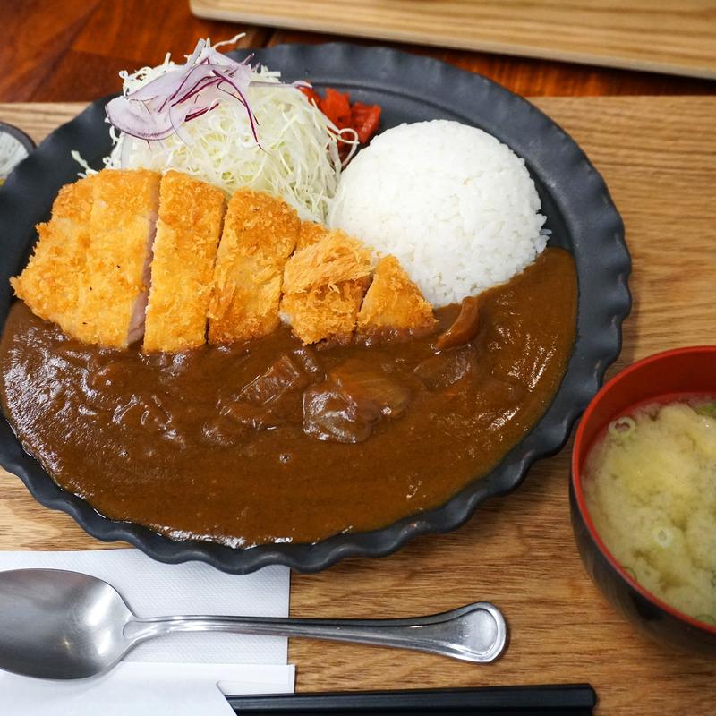 カツカレー(とんかつ家族)