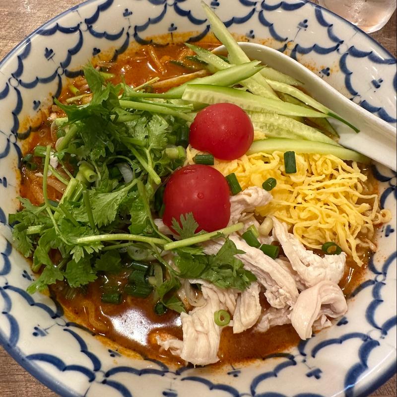 冷やしトムヤムクンヌードル(タイ料理 サイアムオーキッド 横浜ポルタ店)