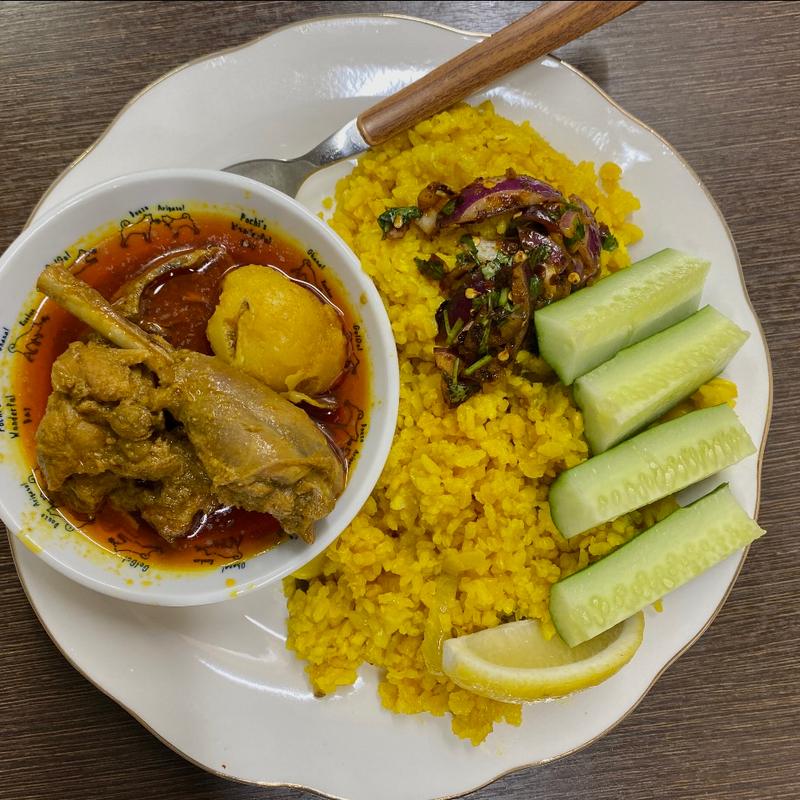 モタチャルのキチュリとデシチキン(サルシーナハラルフーズ)