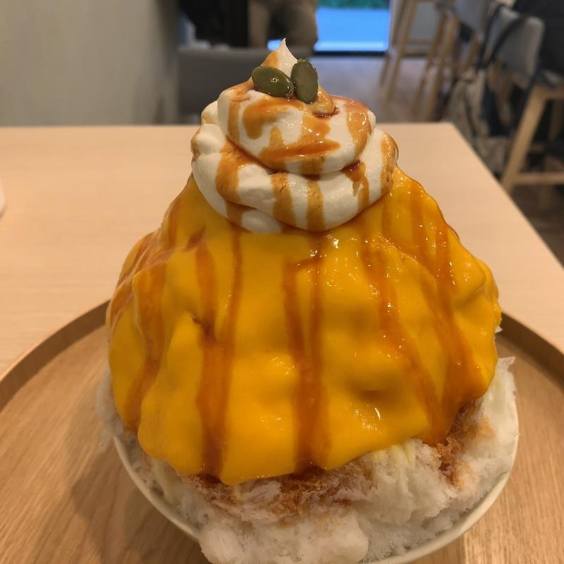 私のみなみちゃんかき氷。(私のかき氷。)