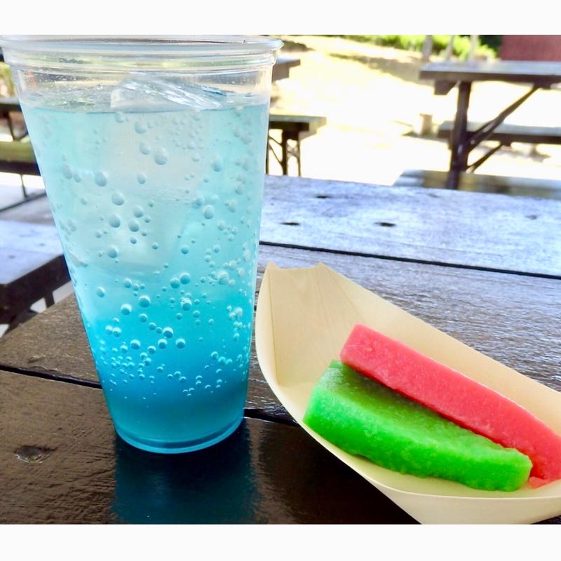 トロピカルサワー、カノム・ピアックプーン(タイ)(野外民族博物館 リトルワールド)