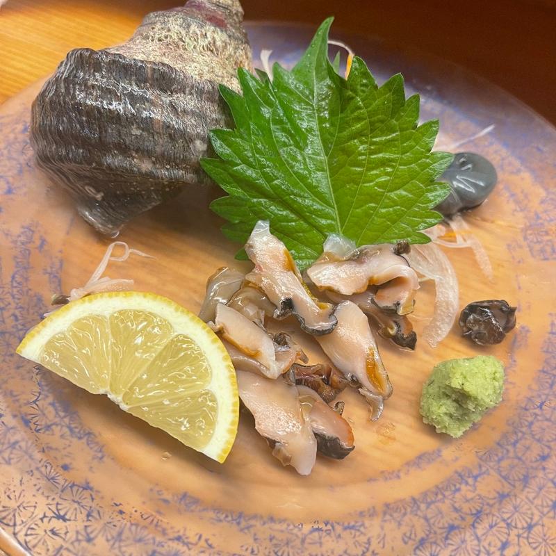 サザエの刺し身(かき田寿司割烹)