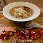 背脂醤油ラーメン(麺処 隆)