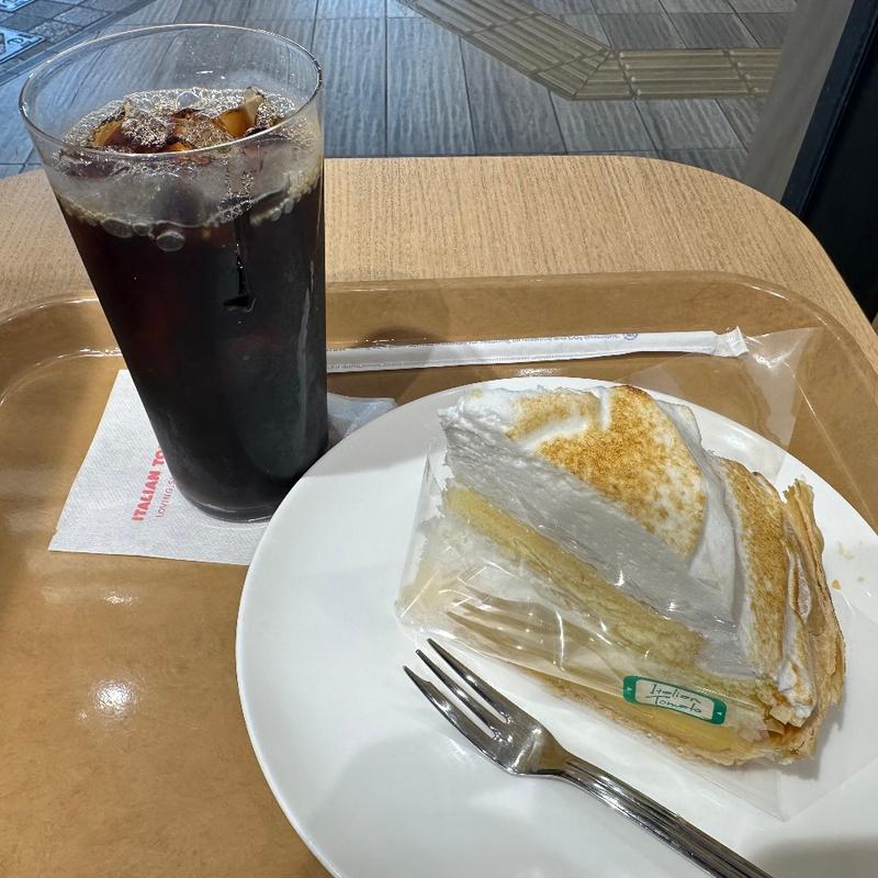 スペイン地中海レモンのパイ➕アイスコーヒー(イタリアン・トマトカフェジュニア イオンモール大和店)