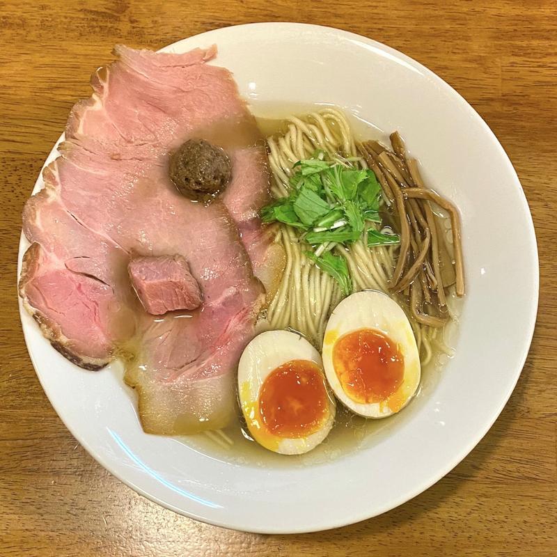 ポルチーニ香る塩らぁ麺(らあ麺はうす Sumika0)