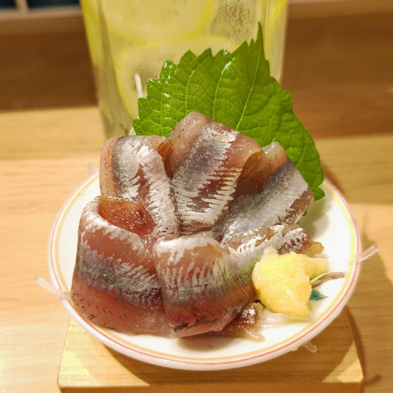 うるめイワシ(貝 刺身専門店 しらはら 関内)