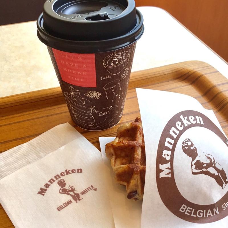 ワッフルセット(マネケン ＪＲ高槻駅店)