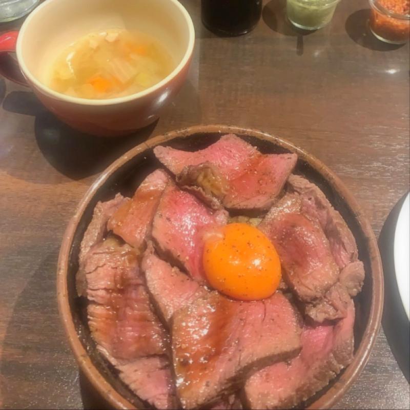 ローストビーフ丼(日本橋 肉友(ニクトモ))