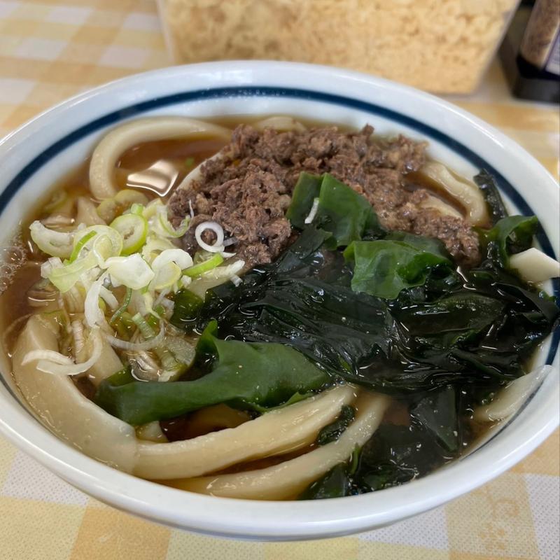 肉わかめうどん(みうらうどん)