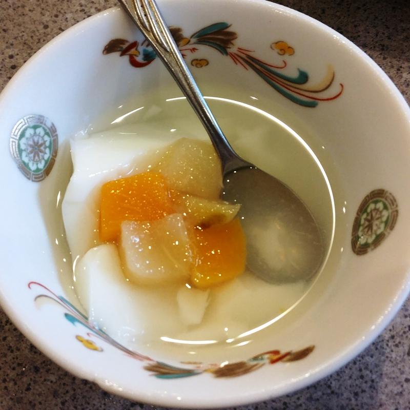 杏仁豆腐(満堂紅)