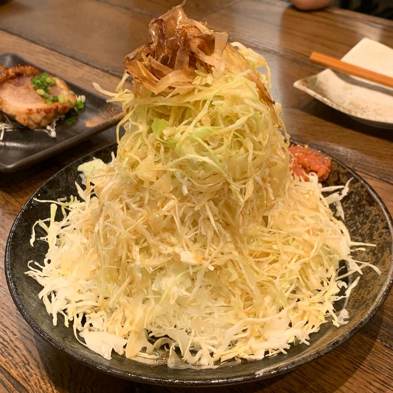 お特盛山盛りキャベツ(肉汁餃子のダンダダン 国立店)