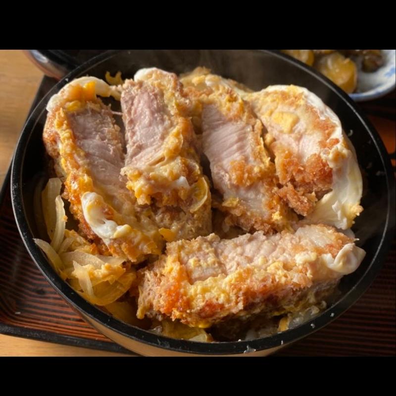カツ丼　炒飯　生姜焼き定食　海老フライ丼(渡辺食堂 )