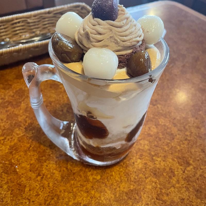 ジョッキパフェ　マロン(びっくりドンキー 高岡四屋店)