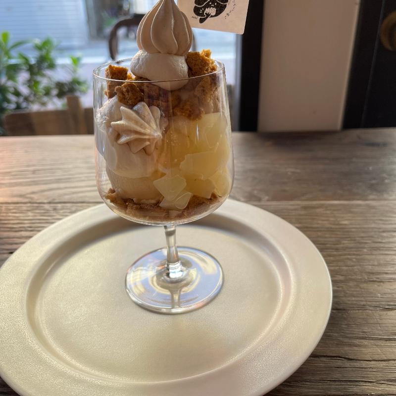 スコーンヴァシュラン(たべものと日用品 WAO)