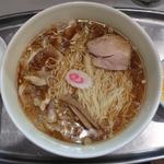 ワンタン麺(1.5玉)＆生玉子(中海岸大勝軒)