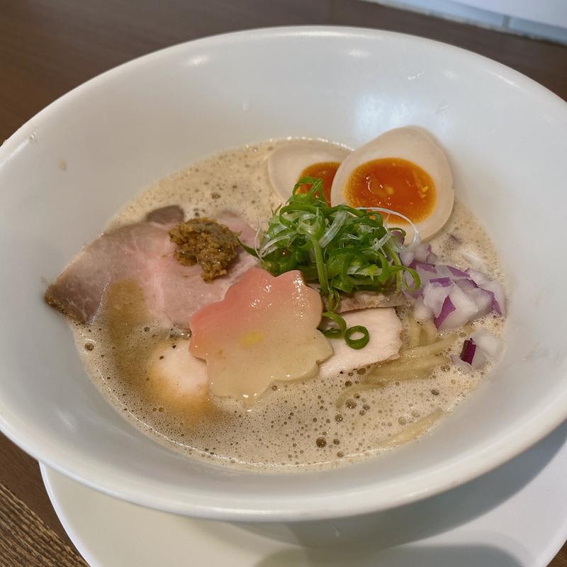 豚白湯ラーメン味玉トッピング(ラーメン家 こゝろ Japanese Noodle cocoro)