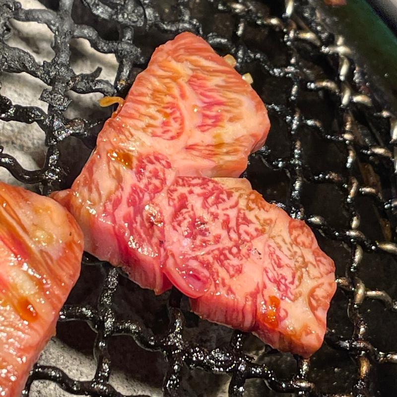(焼肉 英)