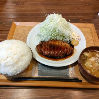 トンテキ定食(メシと喫茶 八角 (ハチカク))
