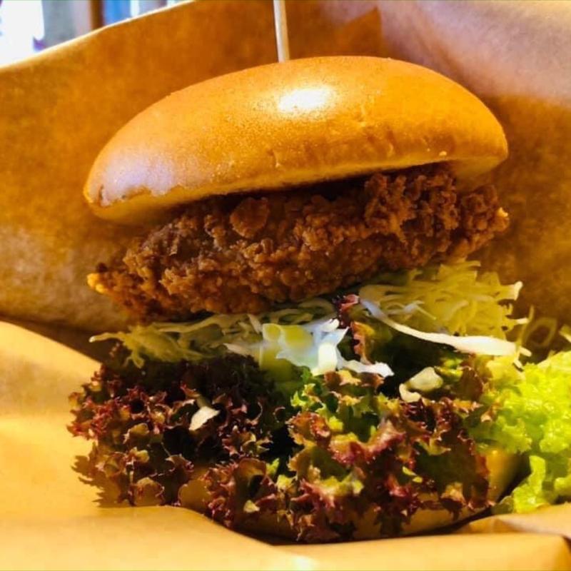 チキンフィレバーガーセット(レリーサカフェ)