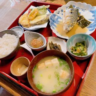 きまぐれランチ(郷土料理 もみじ )