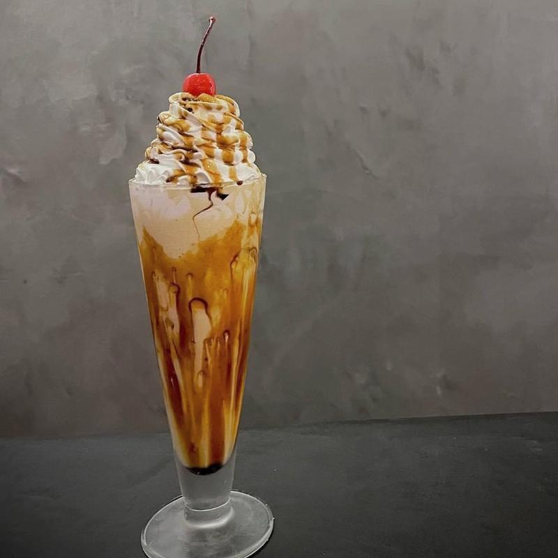 黒蜜きなこシェイク(TERIYAKI BOYS)