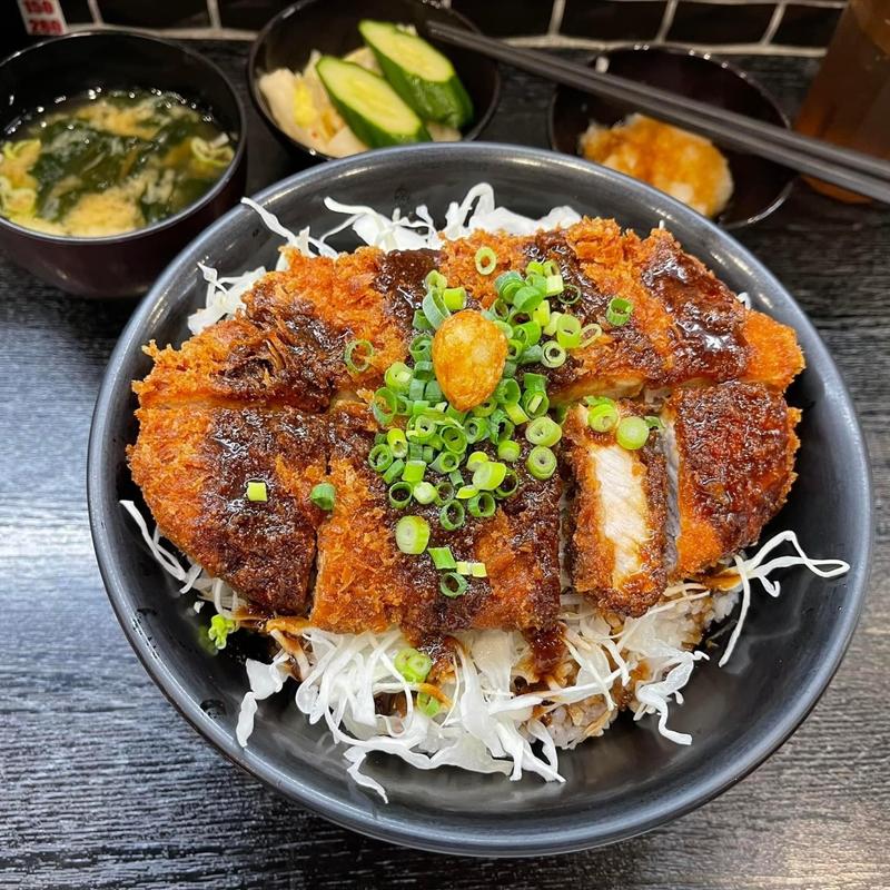 ソースかつ丼＋さっぱり大学セット(豚大学 神保町校舎 )