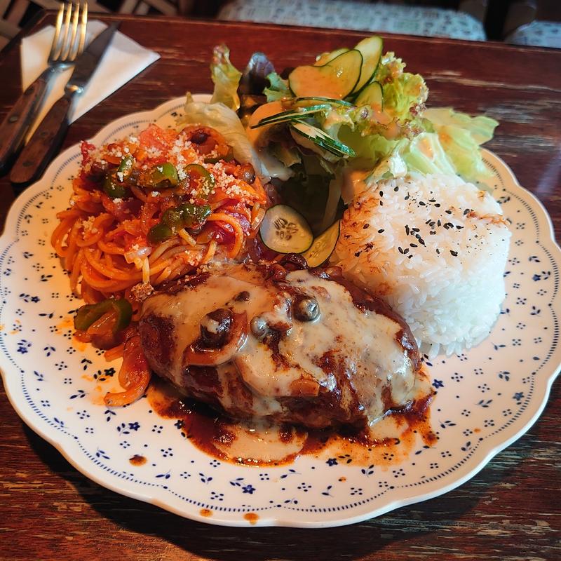 ハンバーグ・スパゲティ・ライス(一番館)