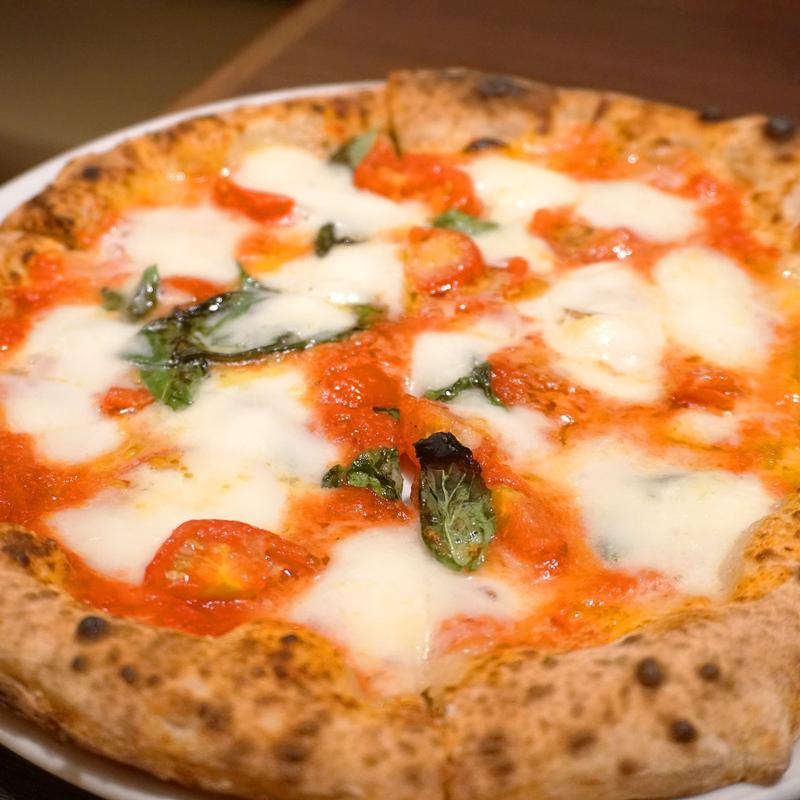 プレミアムマルゲリータ(ピッツェリア・ダ・ガエターノ JRJP博多ビル店)