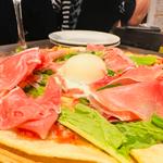 ルッコラと生ハムのピッツァ(ＴＡＫＥＹＡ本店)