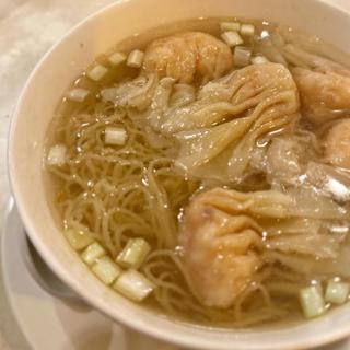 香港海老ワンタン麺(美心酒家)
