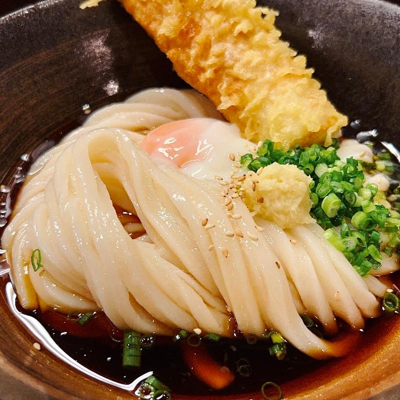 鯛ちくわ天と温泉卵のぶっかけ(うどん屋 きすけ )