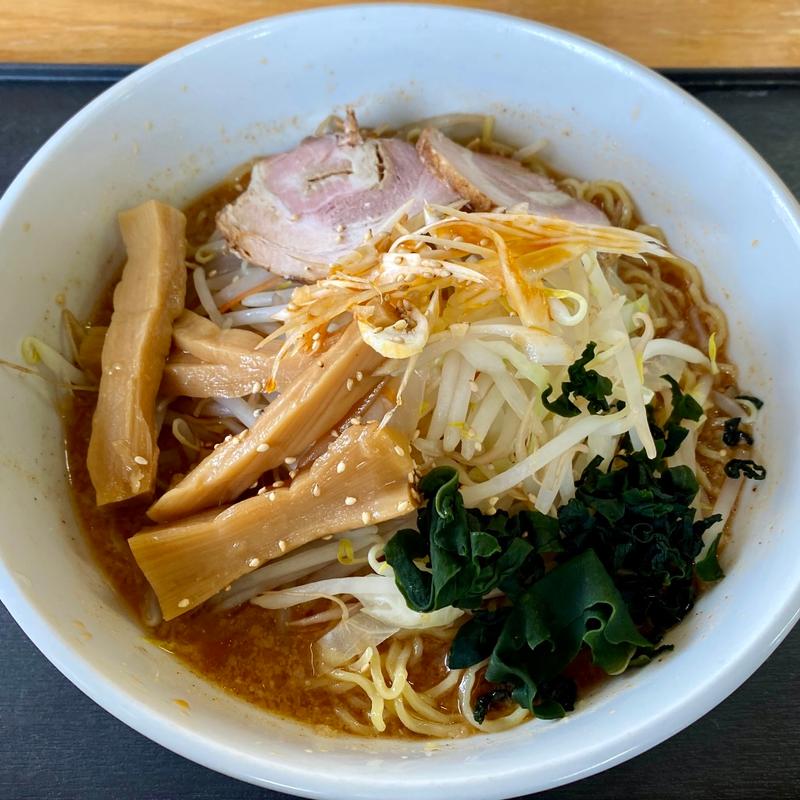 ぬる麺(ラーメン ゆうゆう)