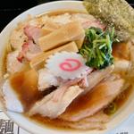 新潟生姜醤油焼豚麺(拉麺 生姜と肉)