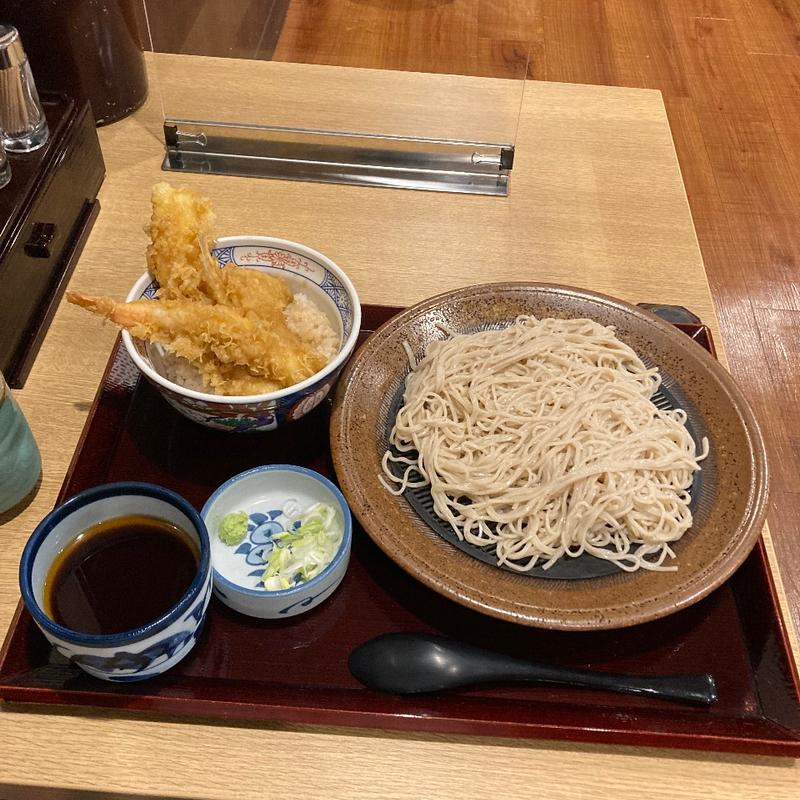 ざるそばと海老天重(十割そば会　郡山本店)