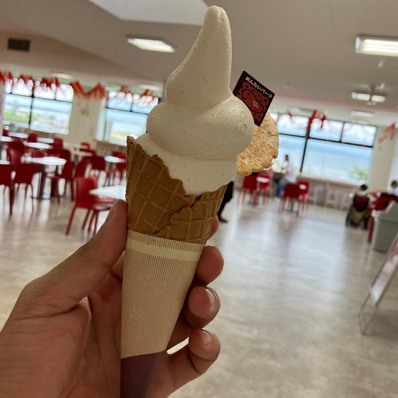 明太ソフトクリーム(めんたいパーク びわ湖)