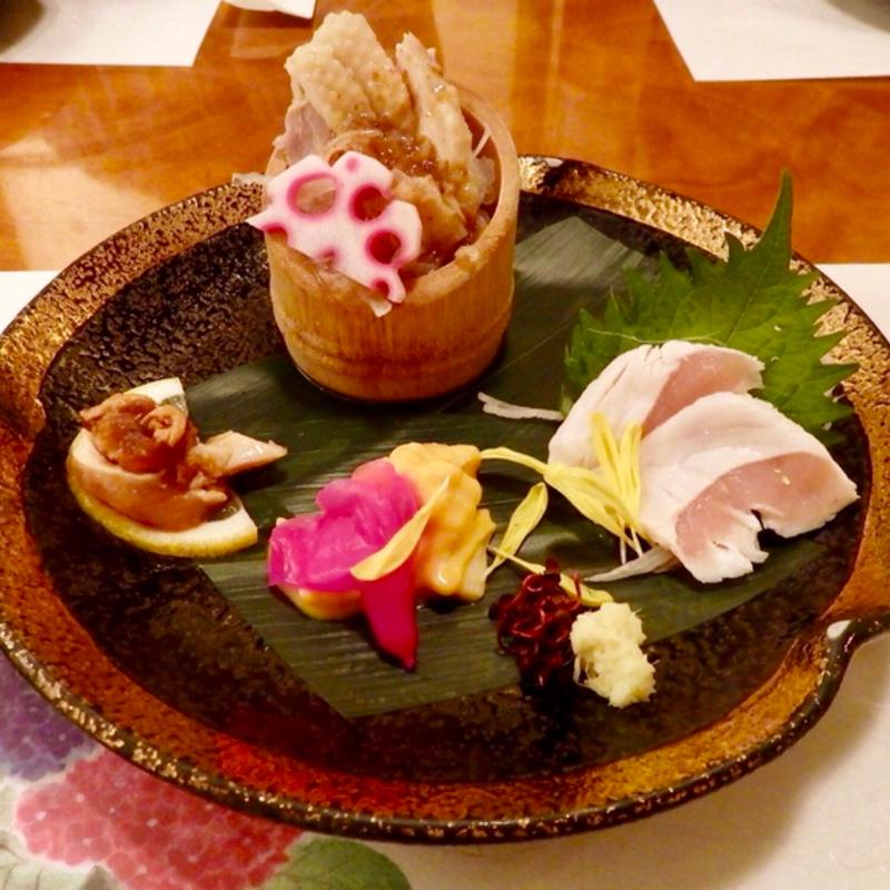 お造り(コーチン刺身・蒸し鶏盛合せ)(鳥銀 本店)