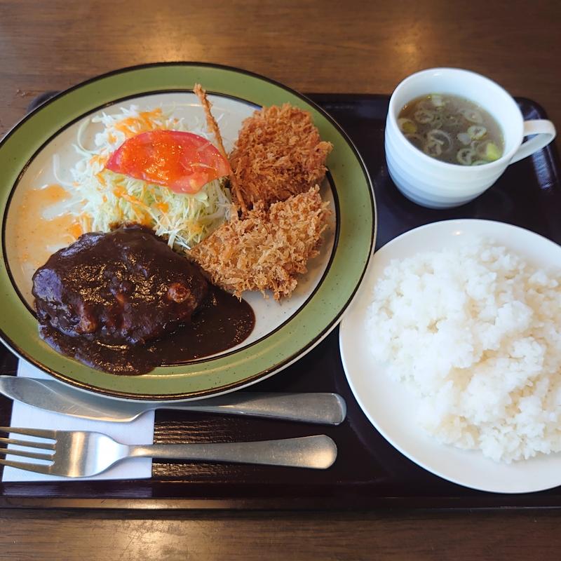 デミグラスハンバーグセット(ポテトコロッケ付)(レストラン　むらやま亭 )