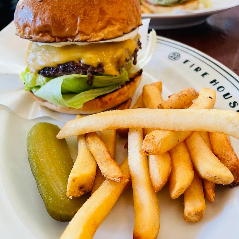 チーズバーガー(ファイヤーハウス （FIRE HOUSE）)