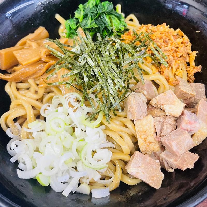 スタミナまぜ麺(ラーメン岡村屋)