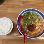 赤龍とんこつ(虎と龍　ドンキホーテ西宮店)