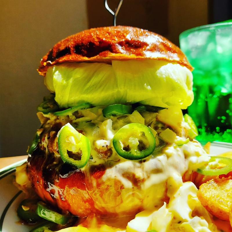 テリヤキクリームチーズタルタルソースバーガー+フレッシュハラペーニョスライス(ザ マンチーズ バーガーワークス （THE MUNCHIES BURGER WORKS）)