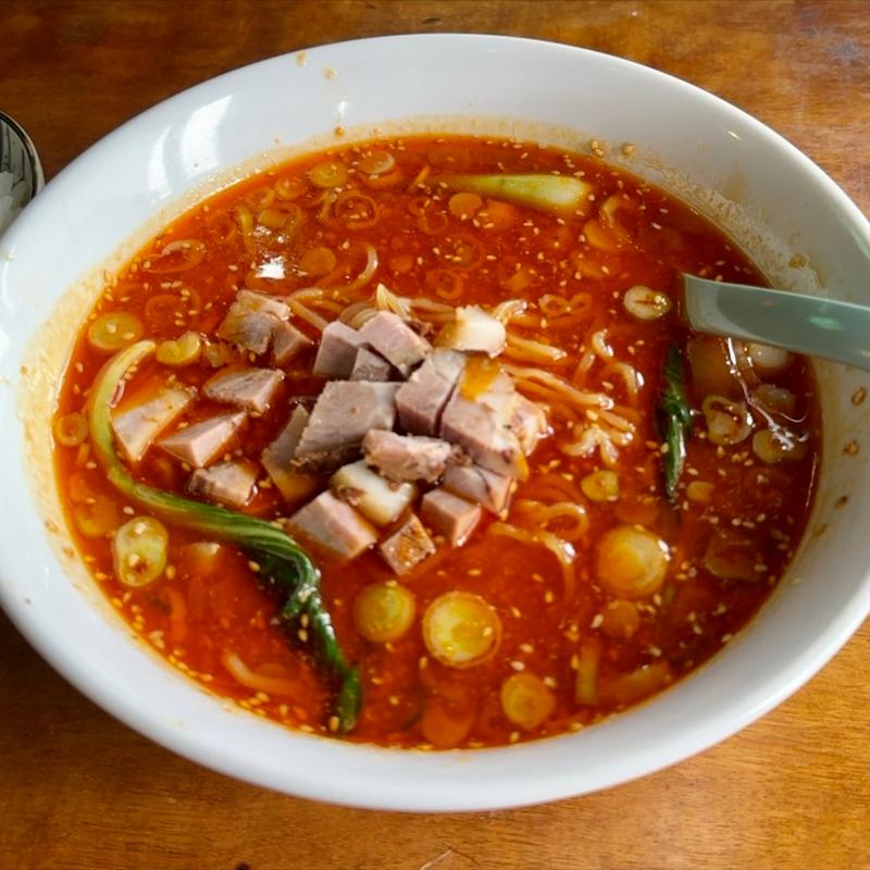 味噌坦々麺 超激辛(和洋居酒屋 赤い屋根)