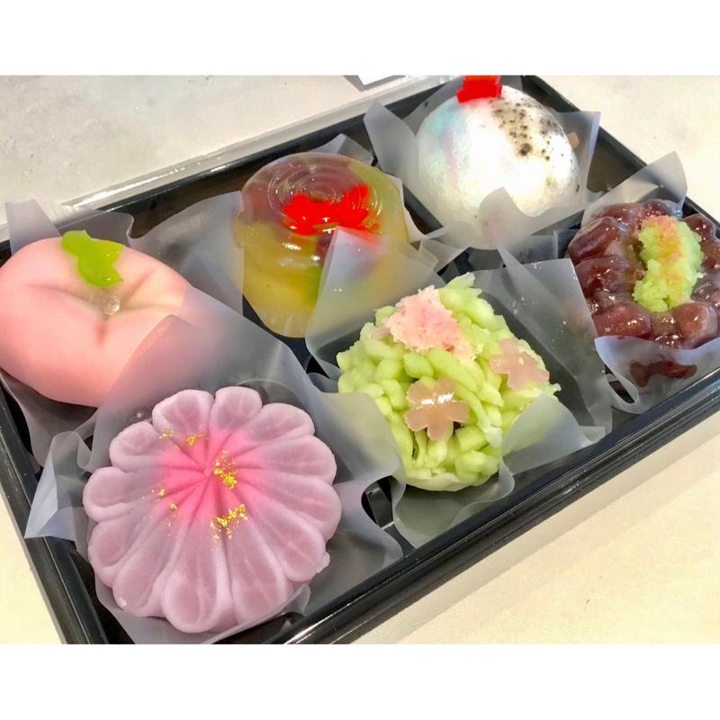 上生菓子 四季彩菓(亀屋芳広 本店)
