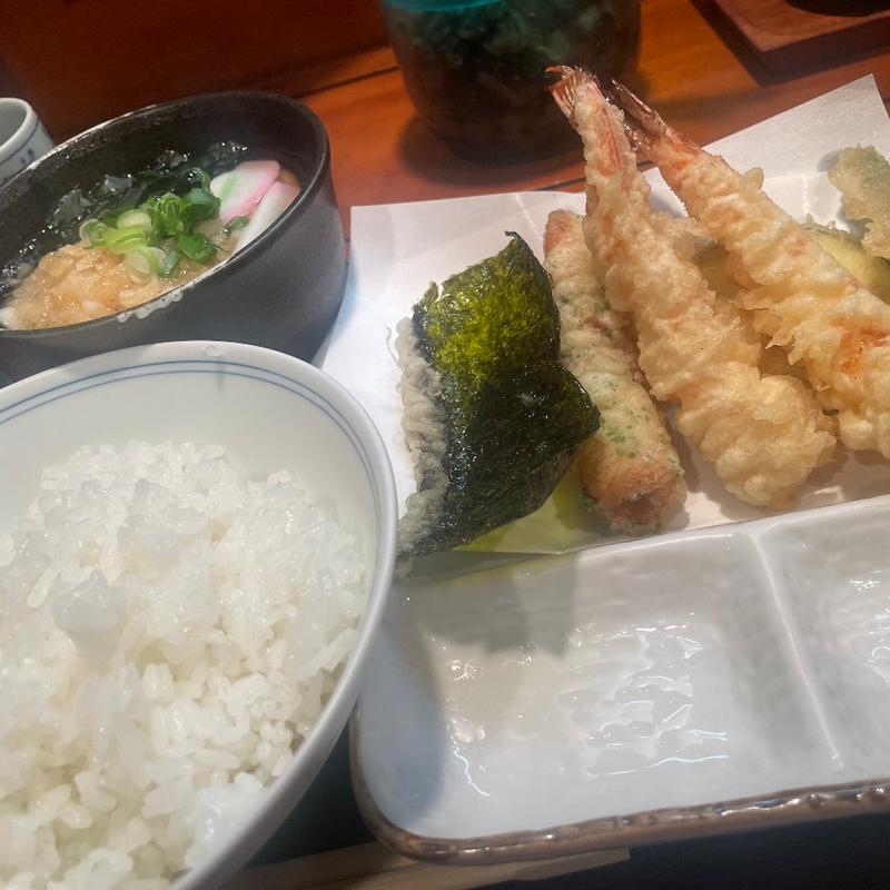 天皿丼(小うどん)(天ぷら多奈香)