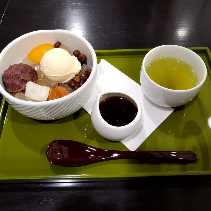 クリームあんみつ(清月堂 本店)