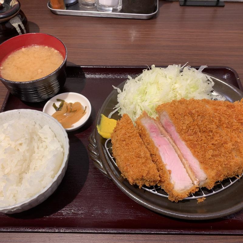 特選 リブロースかつ定食(肉屋食堂たけうち 蕨店)
